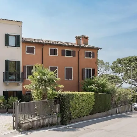 La Casetta Al Lago Ferienhaus *